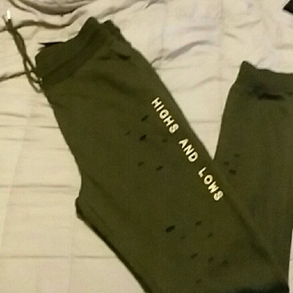 Mens. Sweats size xs